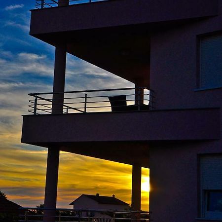 Apartments Lalea 扎达尔 外观 照片