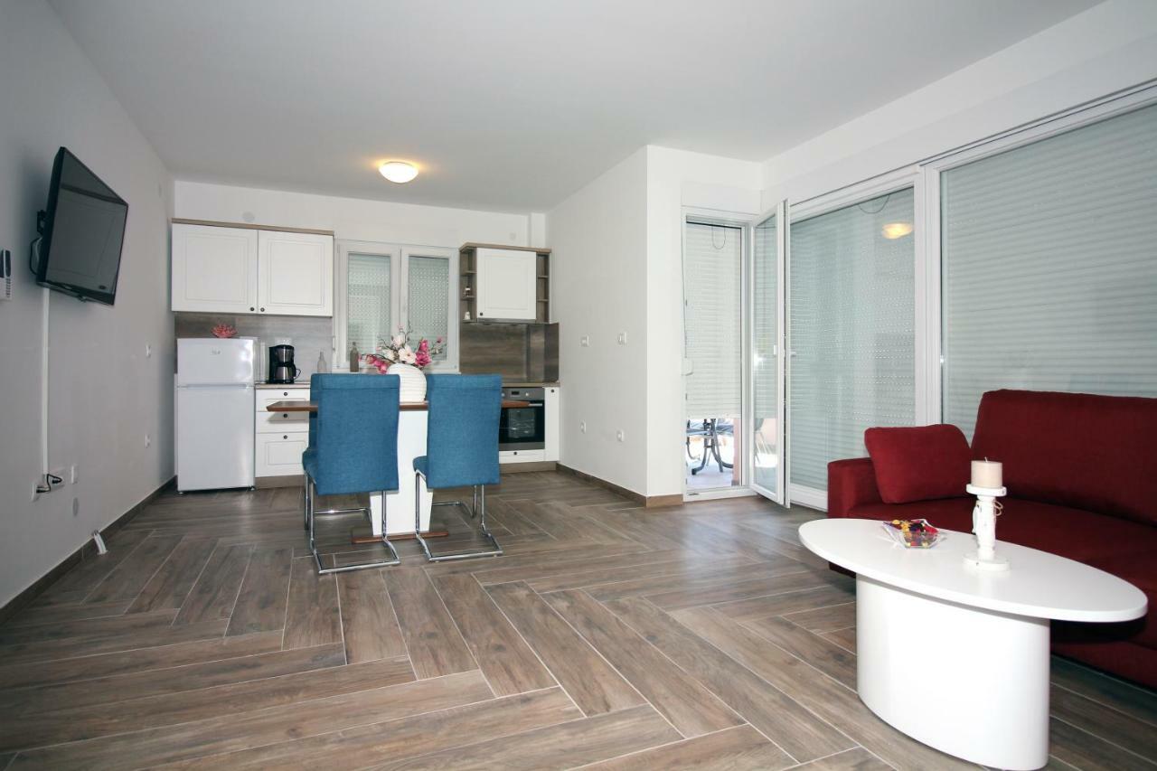 Apartments Lalea 扎达尔 外观 照片