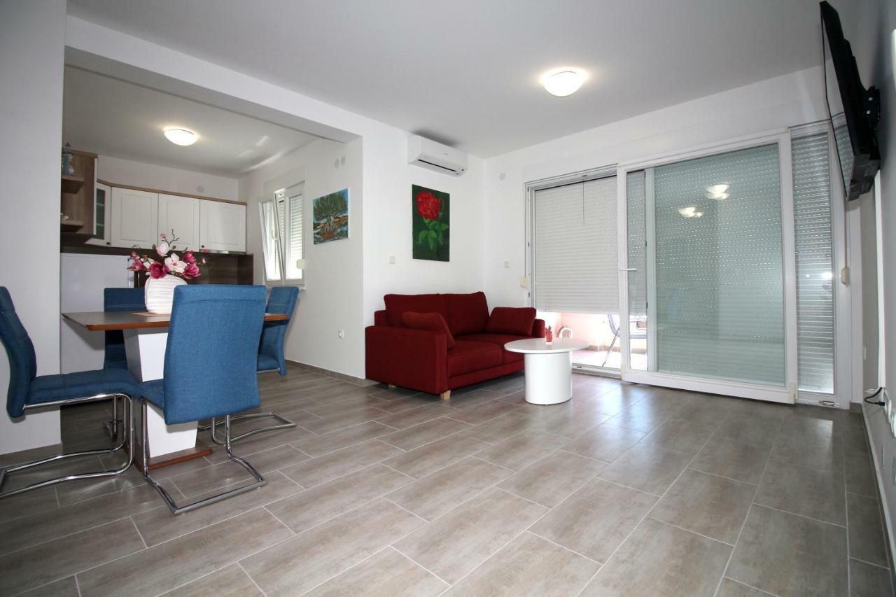 Apartments Lalea 扎达尔 外观 照片
