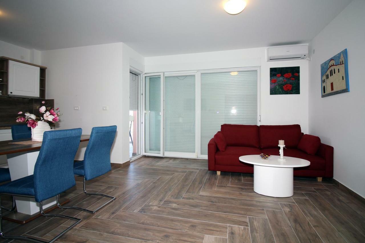 Apartments Lalea 扎达尔 外观 照片