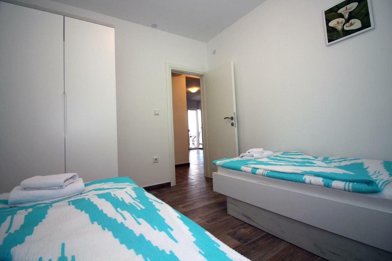 Apartments Lalea 扎达尔 外观 照片